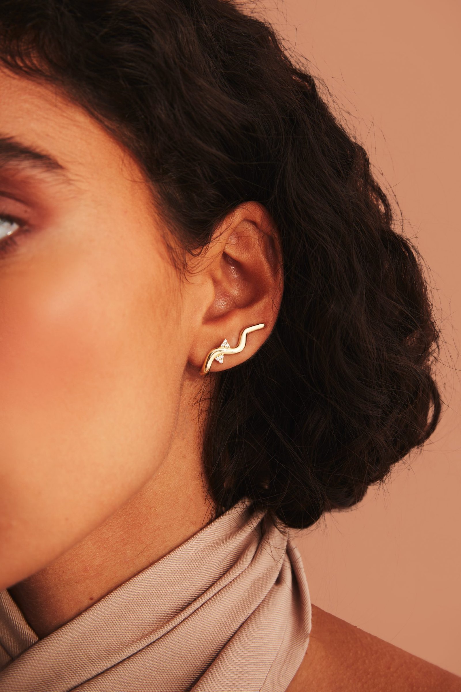 EARCUFF LUNA OURO 18K - Image 2